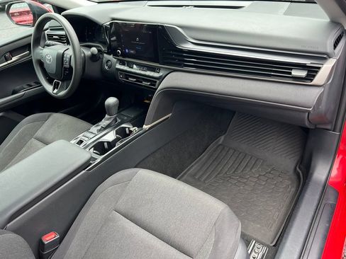 Used 2025 Toyota Camry LE FWD image 25