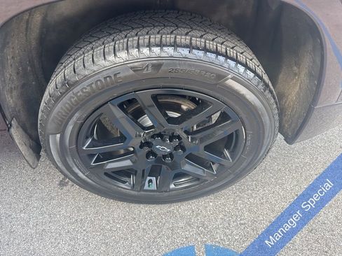 Used 2022 Chevrolet Traverse Premier w/ LPO, Floor Liner Package image 29