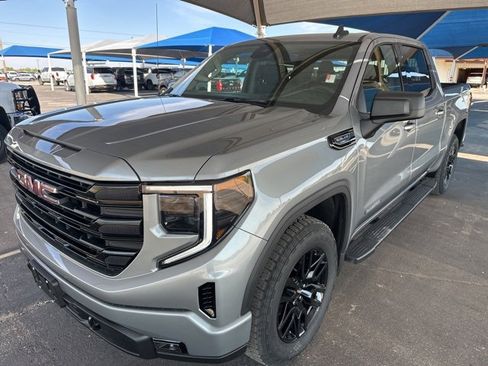 Used 2025 GMC Sierra 1500 Elevation image 3