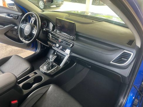 Certified 2023 Kia Seltos SX w/ SX Sunroof Package AWD/4WD image 22