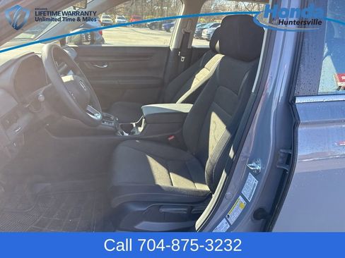 Used 2024 Honda CR-V LX image 15