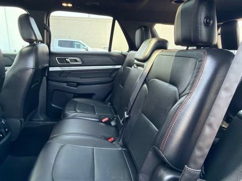 Used 2019 Ford Explorer Sport w/ Equipment Group 401A AWD/4WD image 22