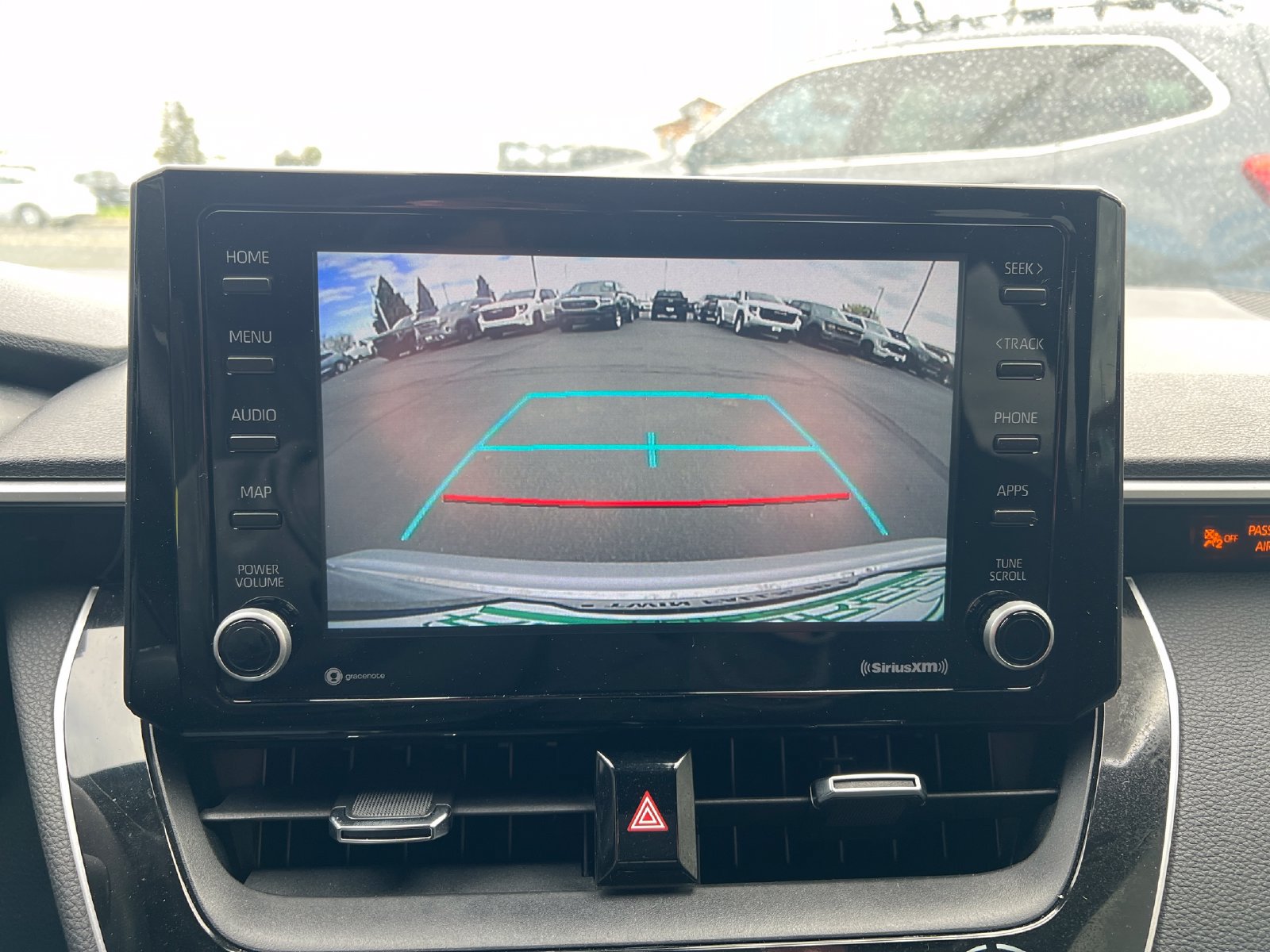 Used 2022 Toyota Corolla SE FWD image 12