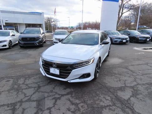 Used 2022 Honda Accord Sport image 1