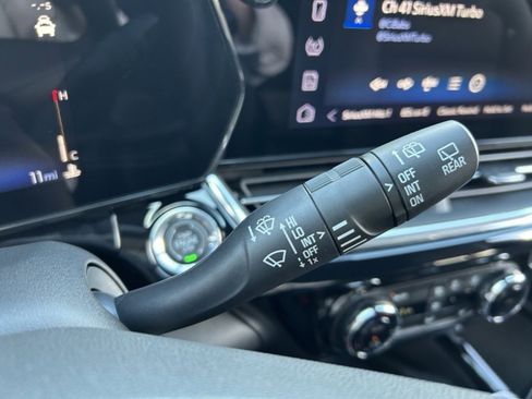 Certified 2026 Chevrolet Trax RS w/ Sunroof Package image 44