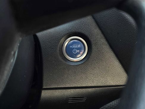 Certified 2022 Toyota Corolla LE image 28
