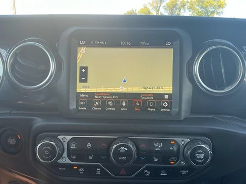 Used 2023 Jeep Wrangler Unlimited Rubicon 392 w/ Trailer Tow Package AWD/4WD image 26