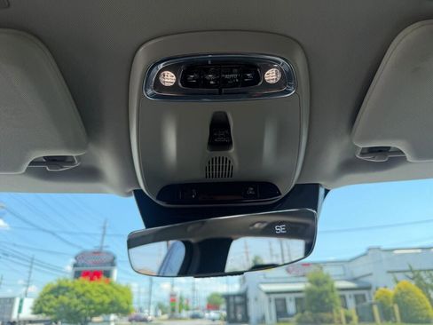 Used 2017 Volvo XC90 T6 Momentum w/ Vision Package AWD/4WD image 21