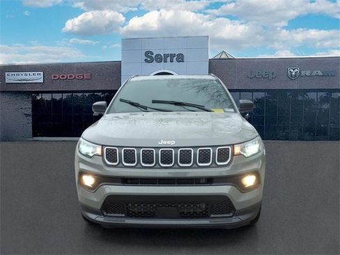 Used 2023 Jeep Compass Latitude w/ Sun and Sound Group image 2