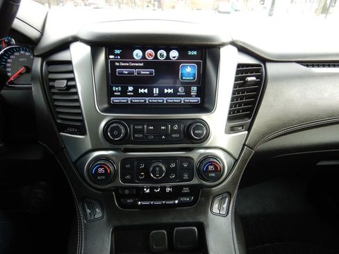 Used 2020 Chevrolet Tahoe LT image 16