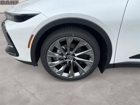 New 2026 Toyota Crown Limited image 14