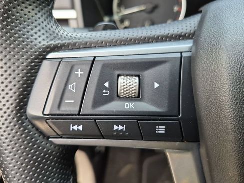 Used 2025 Mitsubishi Outlander SE AWD/4WD image 21