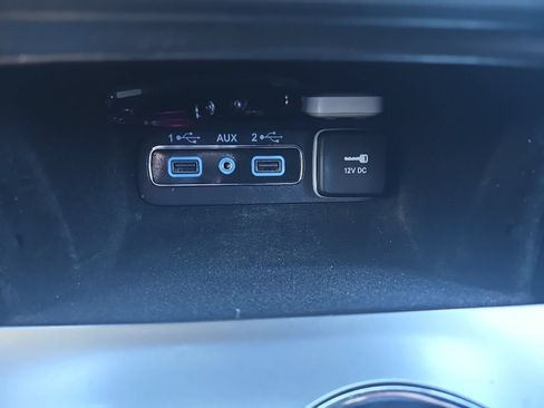 Used 2018 Jeep Grand Cherokee Laredo AWD/4WD image 23