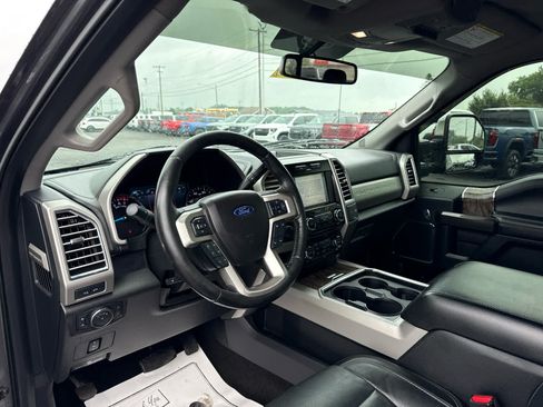 Used 2017 Ford F250 Lariat w/ Chrome Package AWD/4WD image 13
