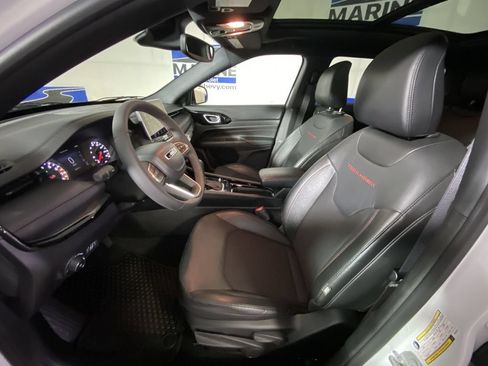 Used 2023 Jeep Compass Trailhawk w/ Sun and Sound Group AWD/4WD image 24