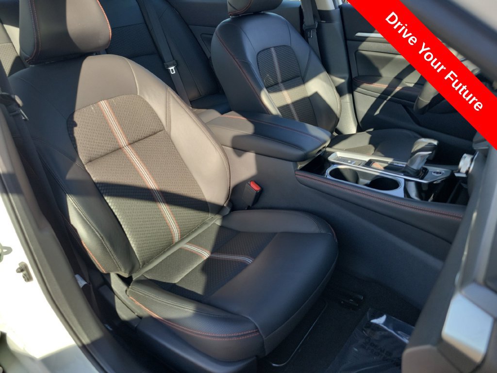 Used 2025 Nissan Altima 2.5 SR AWD/4WD image 21
