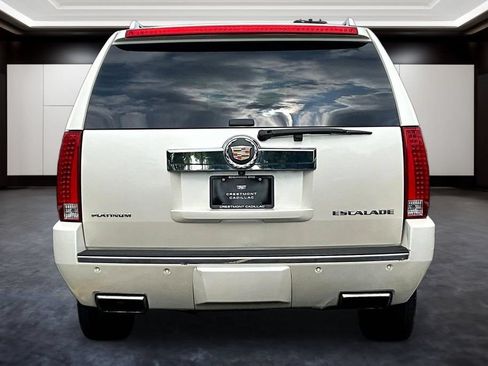 Used 2013 Cadillac Escalade ESV Platinum AWD/4WD image 5