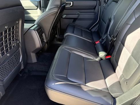 New 2026 Ford Bronco Badlands AWD/4WD image 17