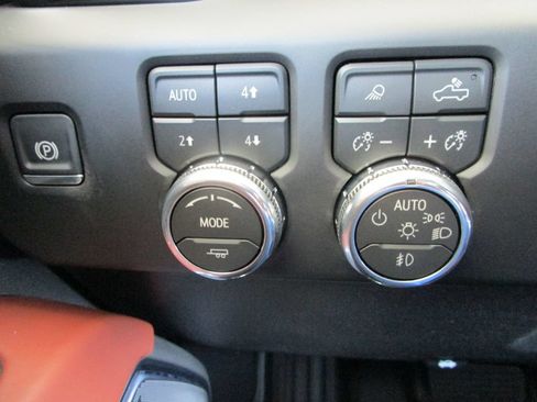 New 2026 GMC Sierra 2500 Denali Ultimate AWD/4WD image 30
