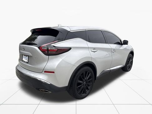 Used 2023 Nissan Murano SL w/ SL Moonroof Package image 9