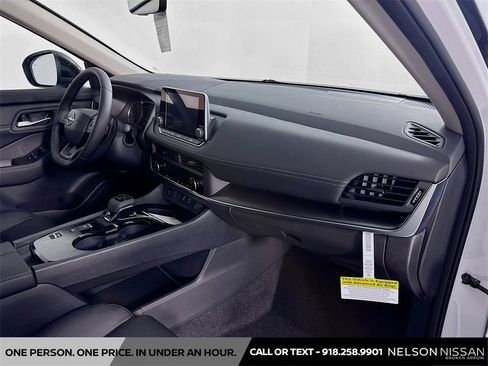 New 2026 Nissan Rogue SV image 31