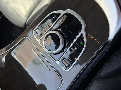 Used 2019 Mercedes-Benz GLC 300 image 20