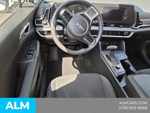 Used 2025 Kia Sportage LX FWD image 8