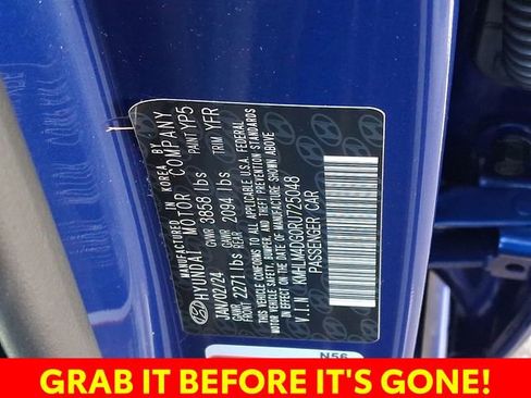 Used 2024 Hyundai Elantra SEL image 23