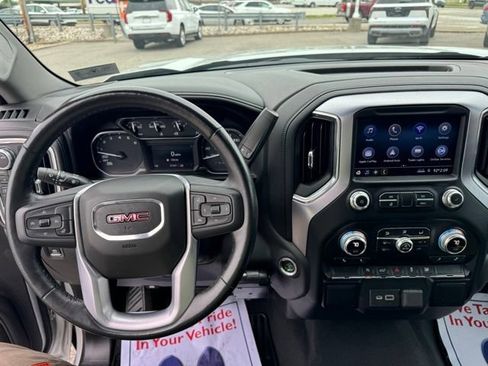 Used 2020 GMC Sierra 1500 Elevation w/ Elevation Value Package AWD/4WD image 13
