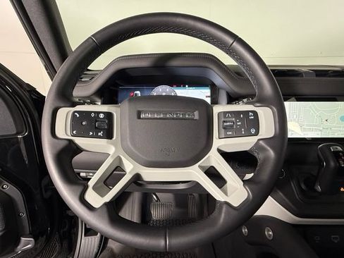 Used 2024 Land Rover Defender 110 X-Dynamic SE AWD/4WD image 29