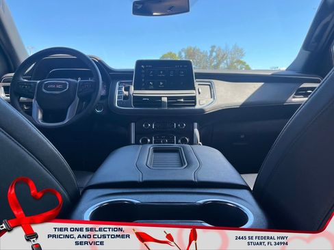 Certified 2024 GMC Yukon SLT w/ SLT Luxury Package image 16