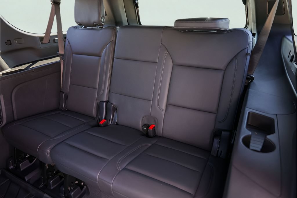 Certified 2026 Chevrolet Suburban Z71 w/ Comfort Package AWD/4WD image 26