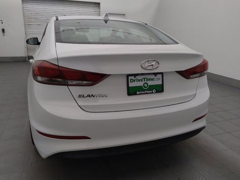Used 2017 Hyundai Elantra SE FWD image 6