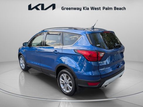 Used 2019 Ford Escape SEL image 6