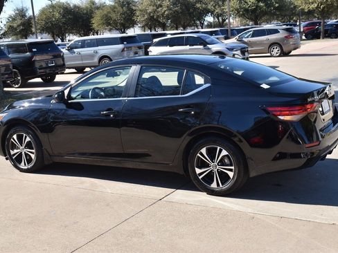 Used 2022 Nissan Sentra SV w/ Trunk Package image 11