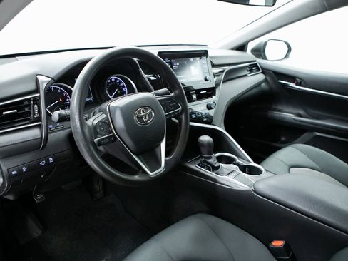 Used 2023 Toyota Camry LE image 4
