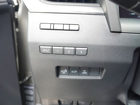 Used 2024 Lexus GX 550 AWD/4WD image 21