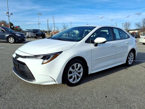 Certified 2024 Toyota Corolla LE image 9