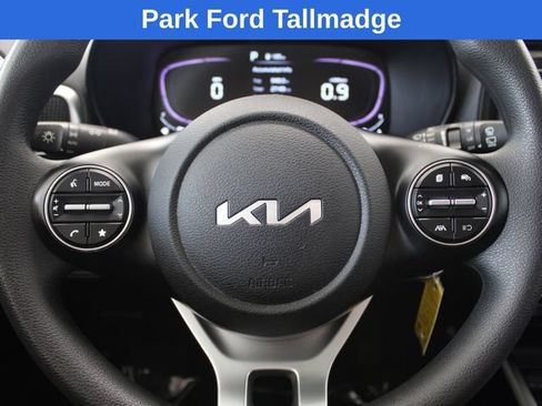 Used 2023 Kia Soul LX FWD image 14