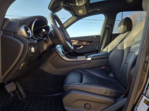 Certified 2020 Mercedes-Benz GLC 300 GLC 300 4MATIC image 16