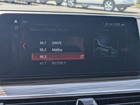 Used 2018 BMW 530i RWD image 13