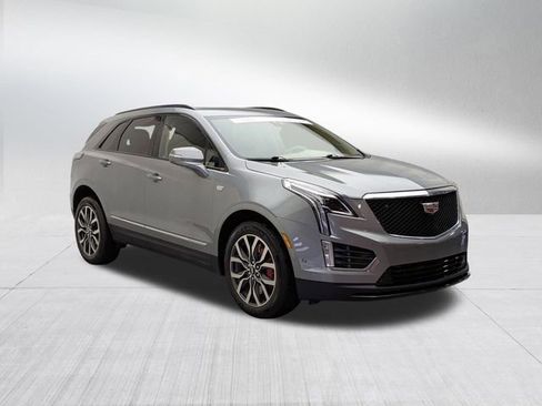Certified 2023 Cadillac XT5 Sportv w/ Platinum Package image 3