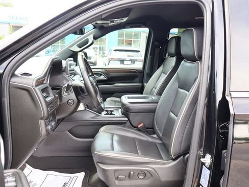 Used 2024 Chevrolet Tahoe Premier AWD/4WD image 19