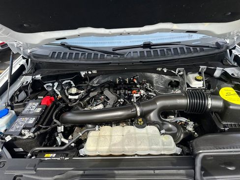 Used 2025 Ford Expedition Platinum image 29