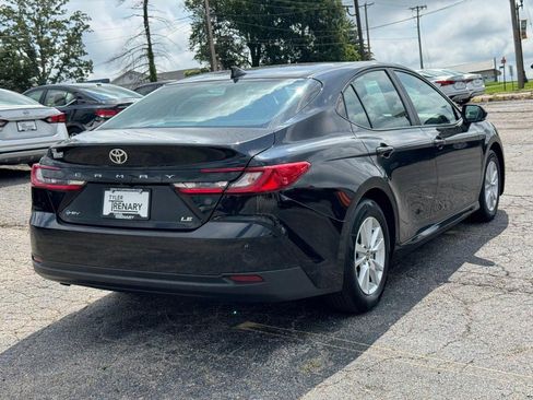 Used 2025 Toyota Camry LE FWD image 4