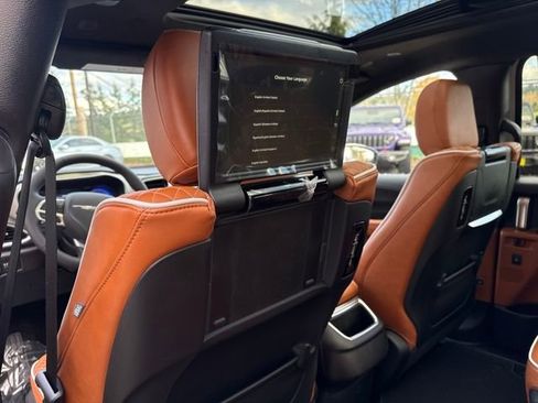 New 2026 Chrysler Pacifica Pinnacle image 33