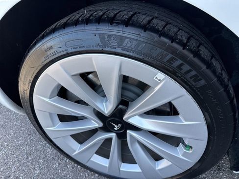 Used 2022 Tesla Model 3 Long Range image 12