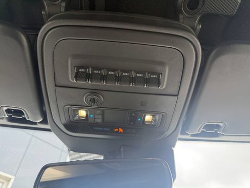 Used 2024 Ford Bronco Outer Banks AWD/4WD image 21