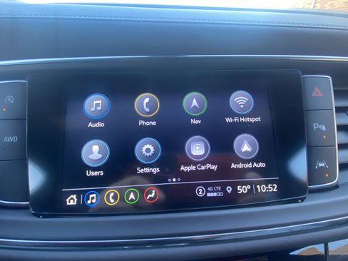 Used 2024 Buick Enclave Premium image 30