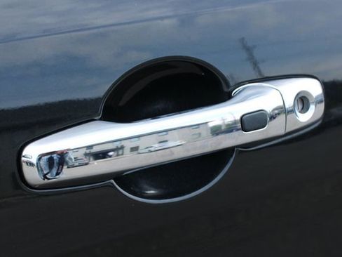 Used 2014 Ford Explorer Sport w/ Equipment Group 401A image 9